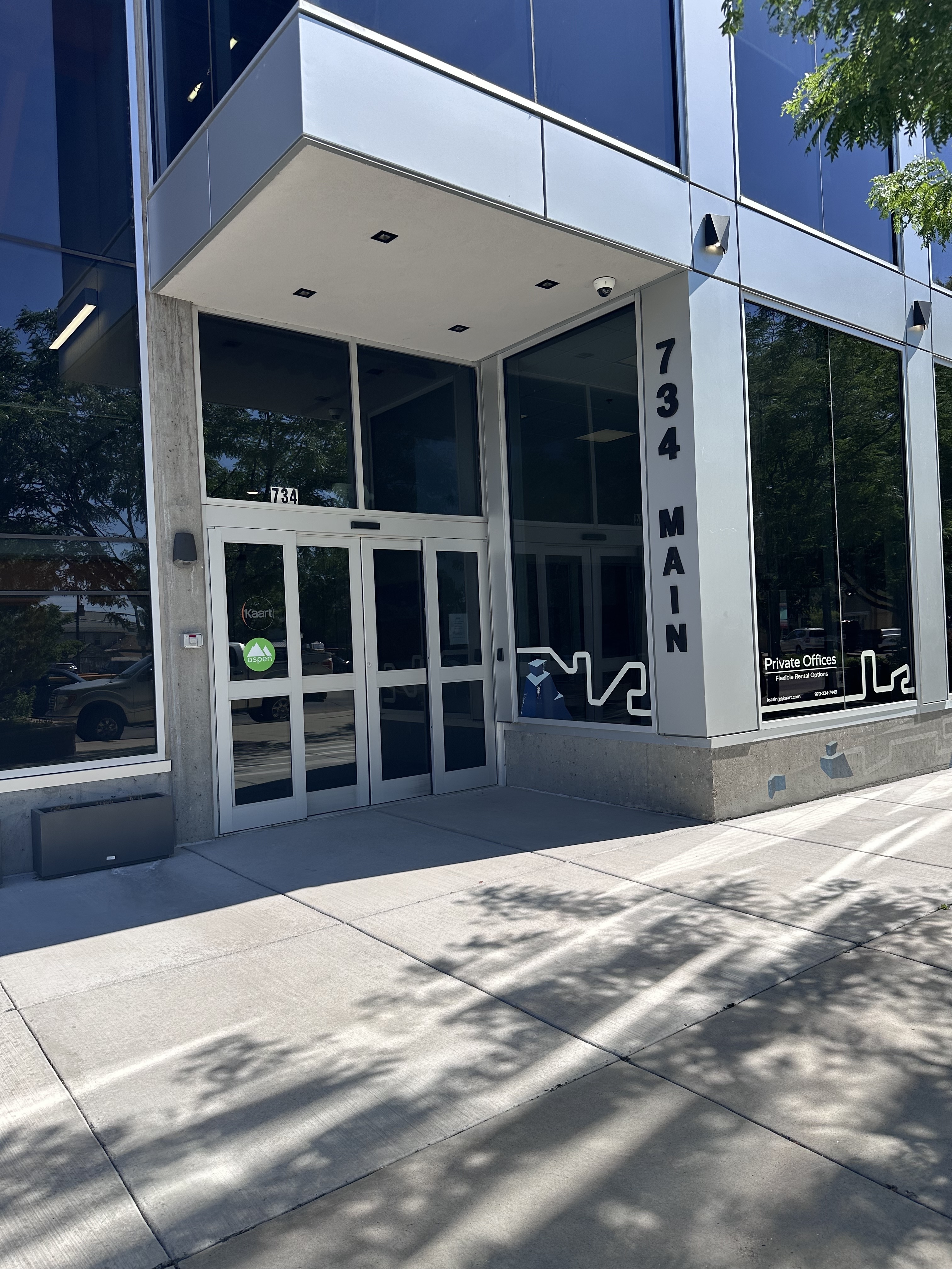 734 Main front entrance